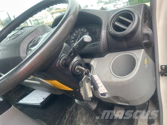 Hino 300 921 Поливочные машины