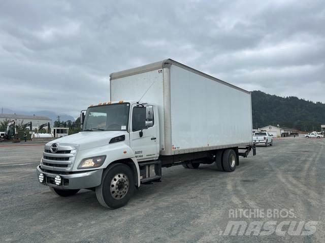 Hino 338 Грузовики-Фургоны