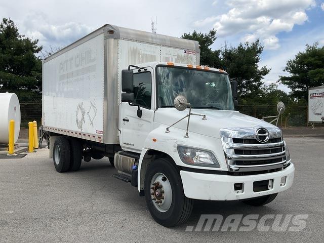 Hino 338 Грузовики-Фургоны