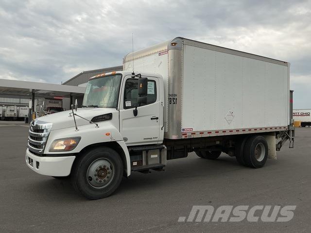 Hino 338 Грузовики-Фургоны