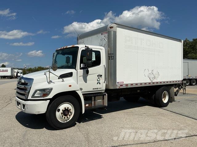 Hino 338 Грузовики-Фургоны