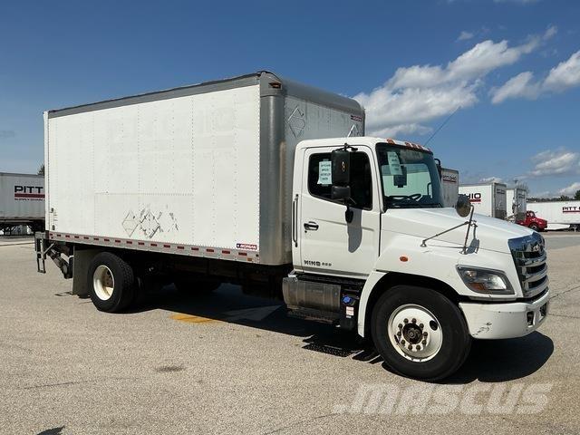 Hino 338 Грузовики-Фургоны