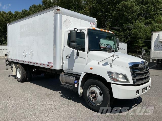 Hino 338 Грузовики-Фургоны