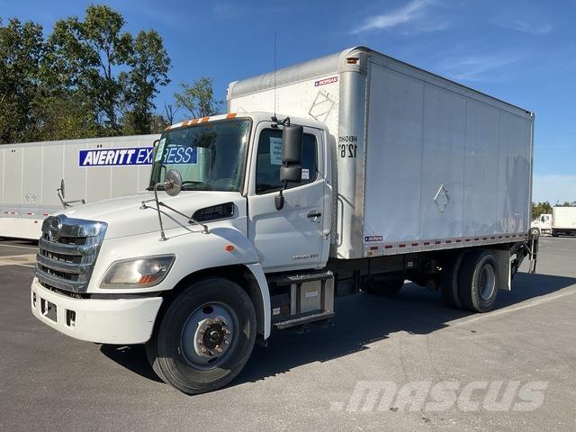 Hino 338 Грузовики-Фургоны