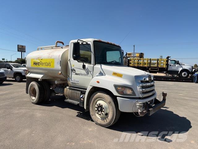 Hino 338 Поливочные машины