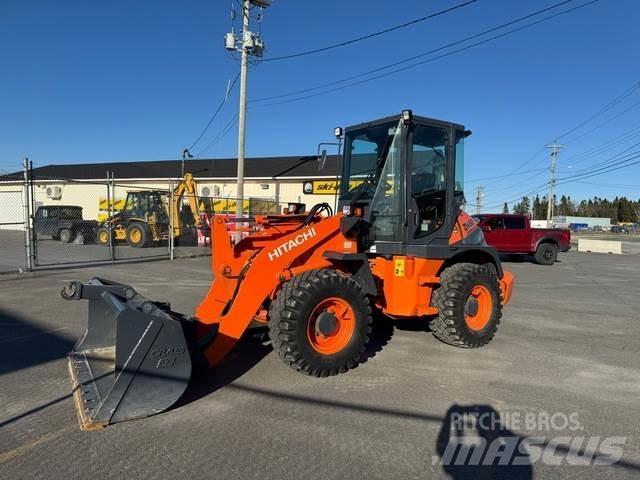 Hitachi ZW80 Фронтальные погрузчики