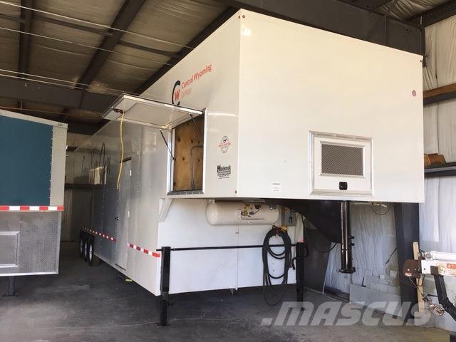  Hitchcock Низкорамные прицепы