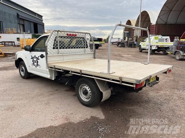 Holden Rodeo Бортовые фургоны