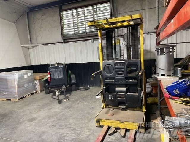 Hyster R30XMS Электропогрузчики