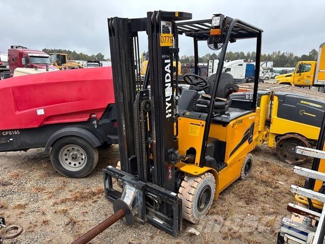 Hyundai 25B-9U Электропогрузчики