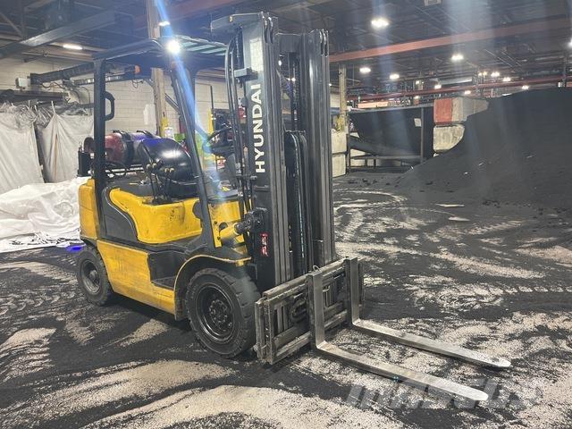 Hyundai 25L-7A Строительная техника - Другие