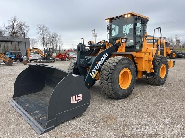 Hyundai HL960A Фронтальные погрузчики