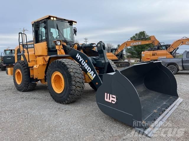 Hyundai HL960A Фронтальные погрузчики
