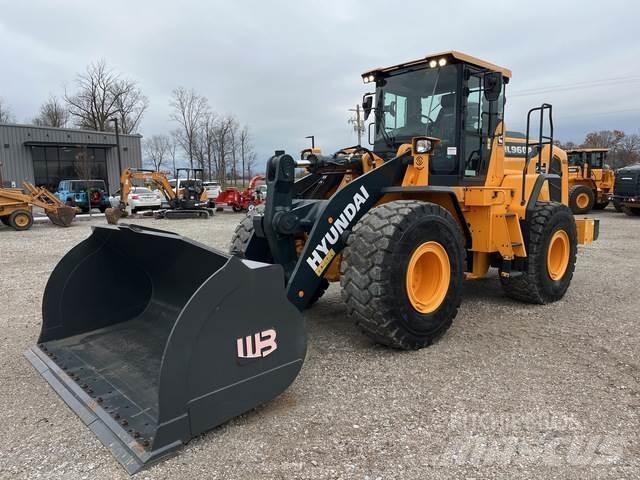Hyundai HL960A Фронтальные погрузчики