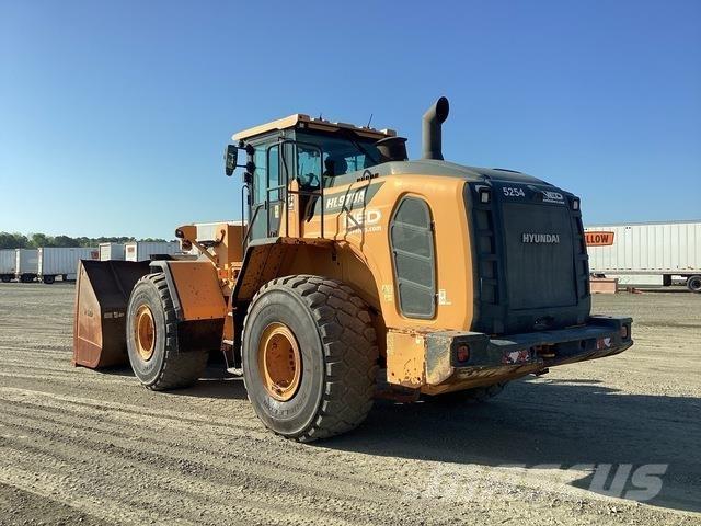 Hyundai HL970A Фронтальные погрузчики