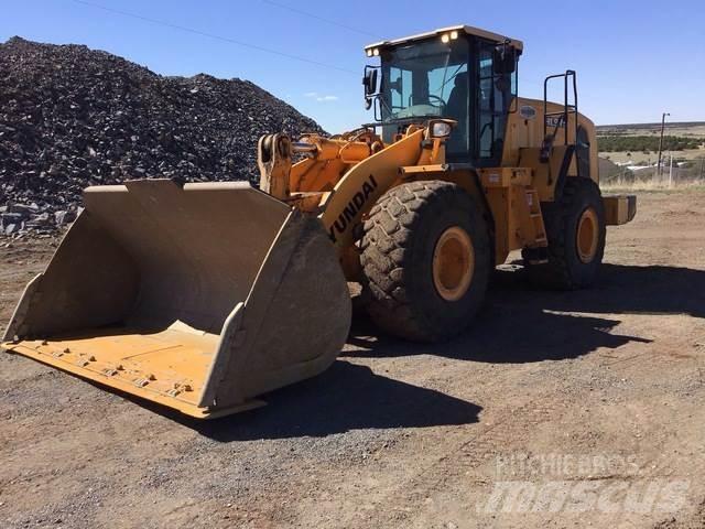 Hyundai HL975 Фронтальные погрузчики