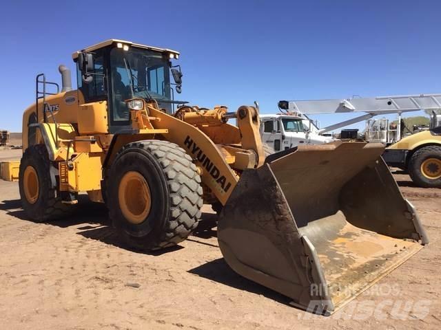 Hyundai HL975 Фронтальные погрузчики