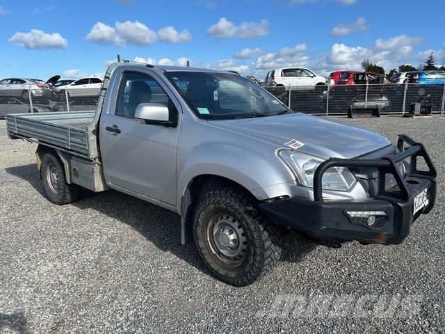 Isuzu D-MAX LX Бортовые фургоны