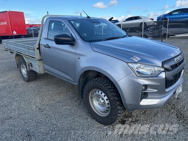 Isuzu D-MAX LX Бортовые фургоны