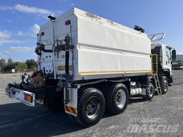 Isuzu FVH2000 Поливочные машины