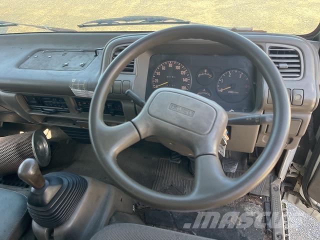 Isuzu NPR 400 Грузовики-Рефрижераторы