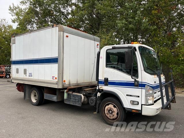 Isuzu NQR Грузовики-Фургоны