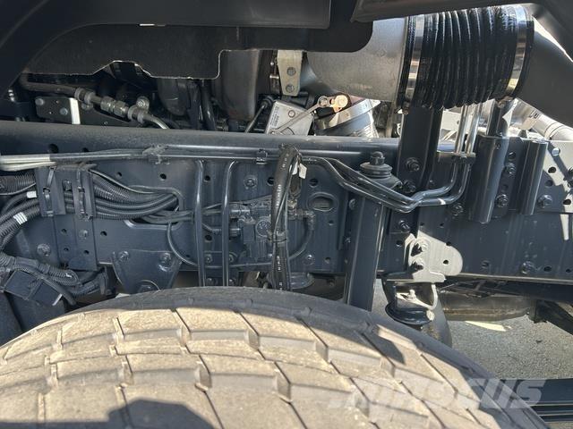 Iveco T Way Шасси с кабиной
