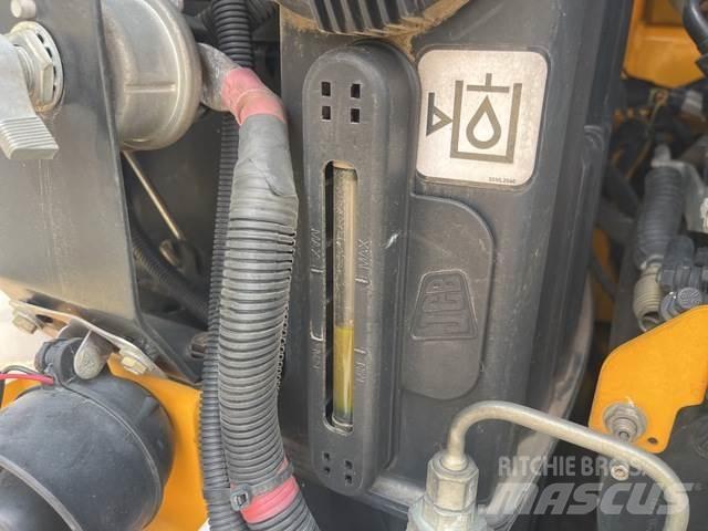 JCB 135 HD Мини-погрузчики