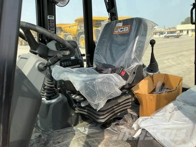 JCB 3DX Экскаваторы-погрузчики