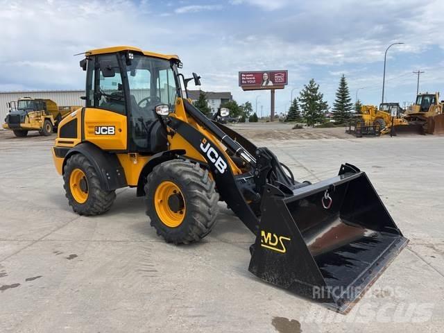 JCB 409 Фронтальные погрузчики