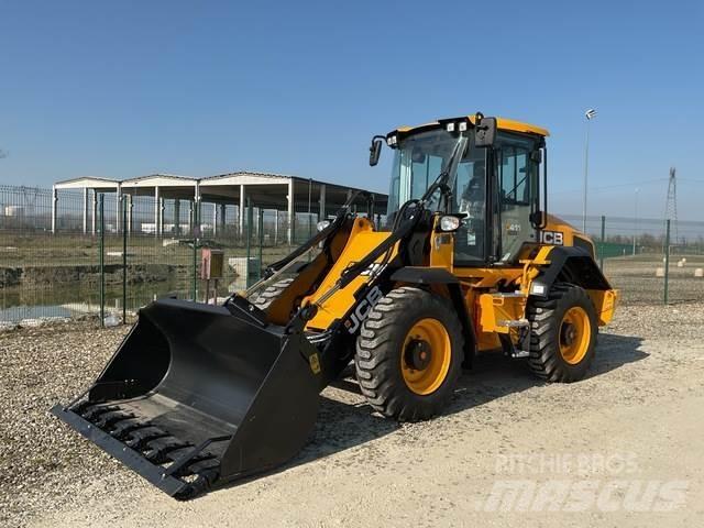 JCB 411 S5 HT Фронтальные погрузчики