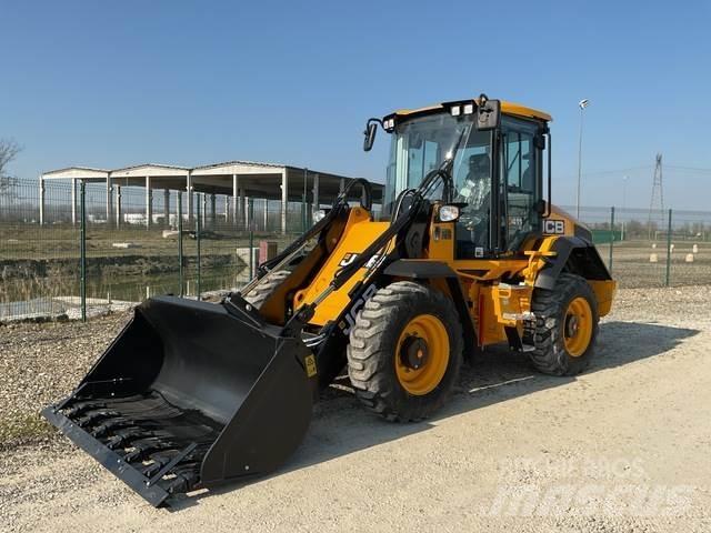 JCB 411 S5 HT Фронтальные погрузчики