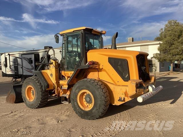 JCB 437HT Фронтальные погрузчики
