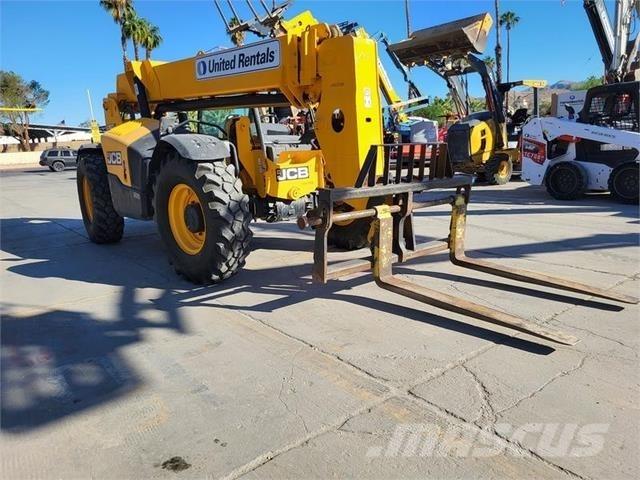 JCB 507-42 Телескопические погрузчики