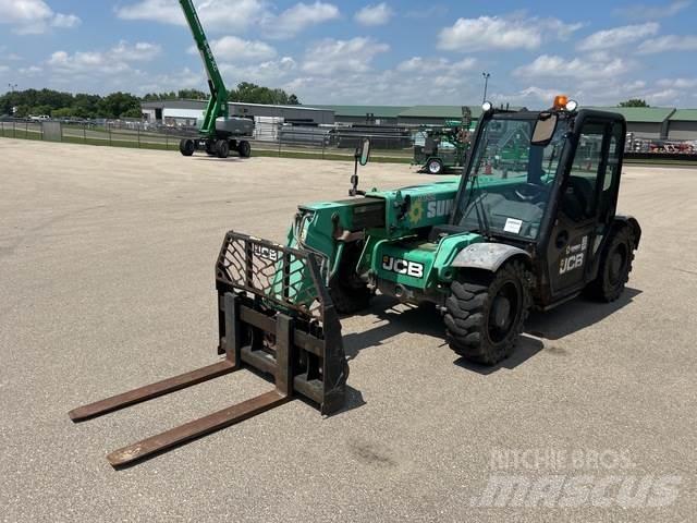 JCB 525-60 Телескопические погрузчики