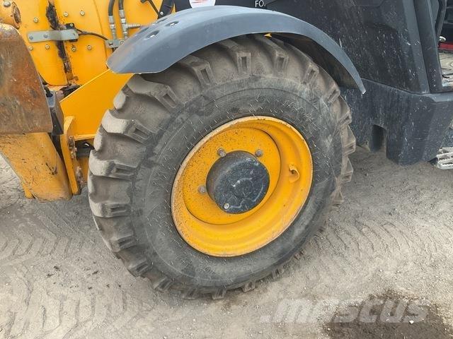 JCB 535-125 Телескопические погрузчики