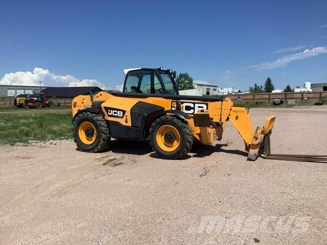 JCB 535-140 Телескопические погрузчики