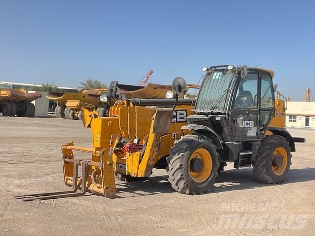 JCB 540-170 Телескопические погрузчики