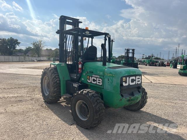 JCB 930 Внедорожные погрузчики