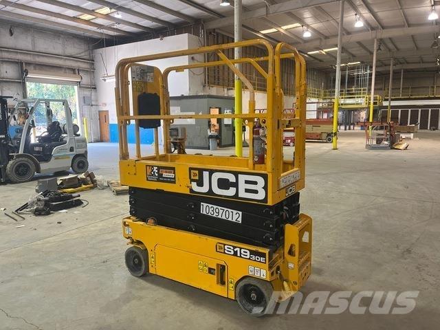 JCB S1930E Ножничные подъемники