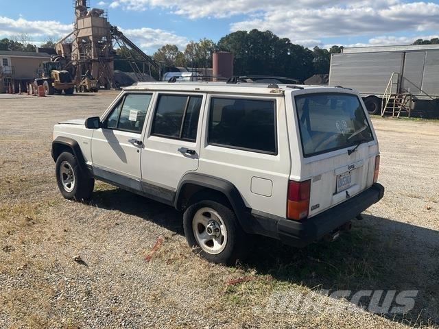 Jeep Cherokee Легковые автомобили