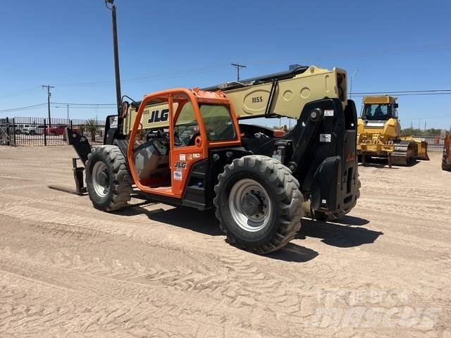 JLG 1043 Телескопические погрузчики