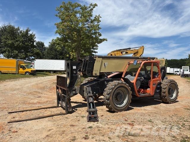 JLG 1055 Телескопические погрузчики