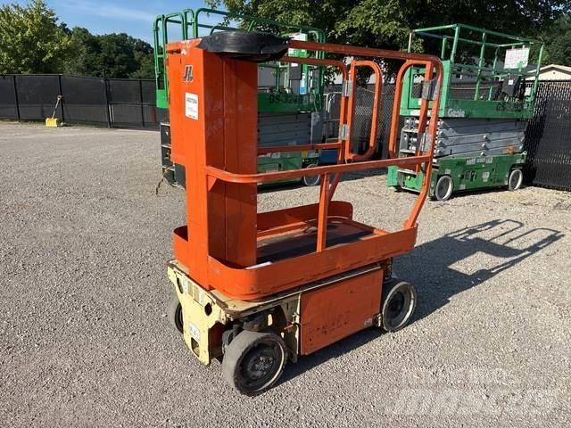 JLG 1230ES Вертикальные мачтовые подъемники