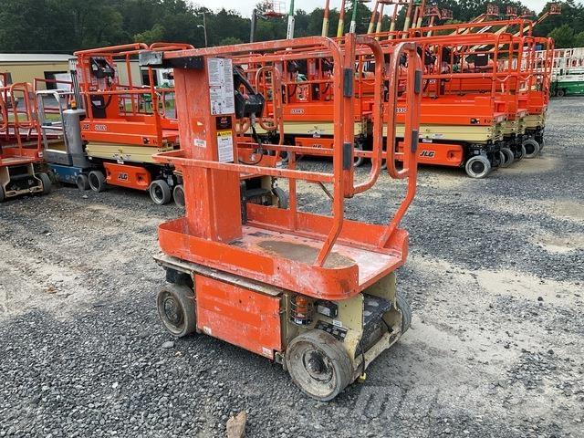 JLG 1230ES Вертикальные мачтовые подъемники