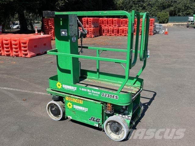 JLG 1230ES Вертикальные мачтовые подъемники