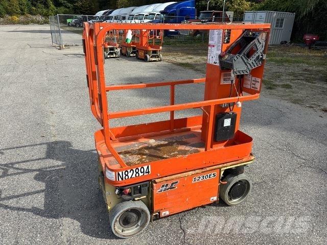 JLG 1230ES Вертикальные мачтовые подъемники