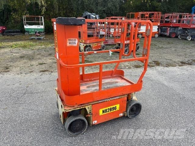 JLG 1230ES Вертикальные мачтовые подъемники