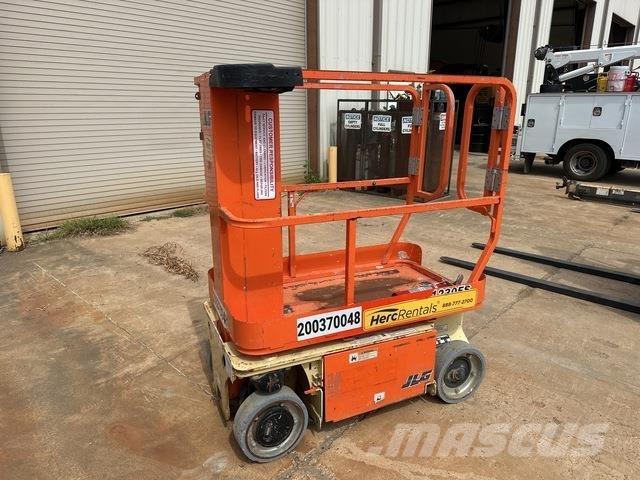 JLG 1230ES Вертикальные мачтовые подъемники