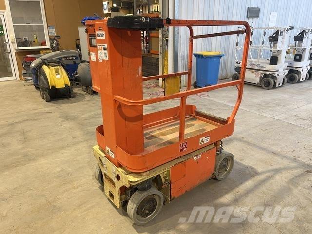 JLG 1230ES Вертикальные мачтовые подъемники